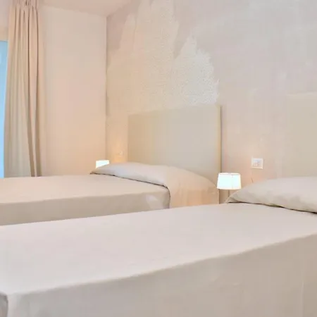 Bright White Flat In The Heart Of Apartman