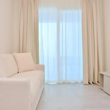 Apartman Bright White Flat In The Heart Of *