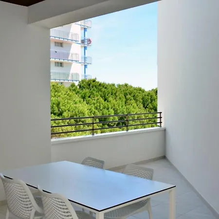 Bright White Flat In The Heart Of