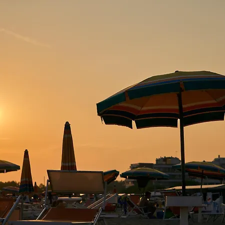 Bright White Flat In The Heart Of * Bibione